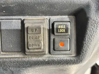 White 1997 Suzuki Carry Dump 4WD kei truck for sale, stock KTD-0718 (photo 17)