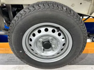 White 1997 Suzuki Carry Dump 4WD kei truck for sale, stock KTD-0718 (photo 21)