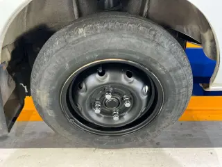 1997 Suzuki Carry Truck — White 2WD Kei Trucks, photo 12 of 23