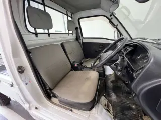 1997 Suzuki Carry Truck — White 4WD Kei Trucks, photo 10 of 27