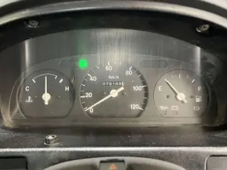 1997 Suzuki Carry Truck — White 4WD Kei Trucks, photo 9 of 27