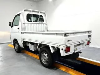 1998 Daihatsu Hijet Truck, Kei Truck / Mini Truck, right-hand drive Japanese import, stock KTD-0724 (photo 3)