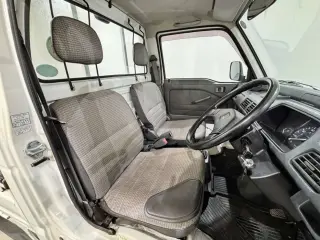 White 1998 Honda Acty Truck 2WD kei truck for sale, stock KTD-0729 (photo 9)
