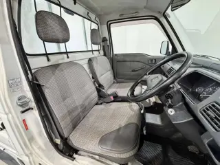White 1998 Honda Acty Truck 2WD kei truck for sale, stock KTD-0732 (photo 9)