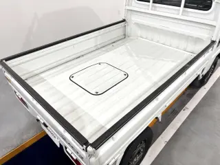 1998 Honda Acty Truck — White 4WD Kei Trucks, photo 5 of 25