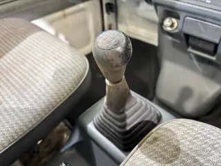 1998 Honda Acty Truck — White 4WD Kei Trucks, photo 12 of 24