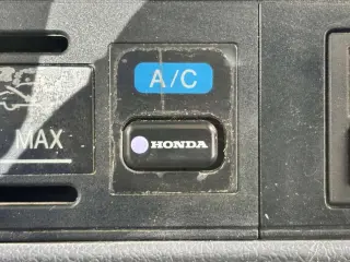 1998 Honda Acty Truck — White 4WD Kei Trucks, photo 12 of 26