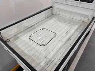White 1998 Honda Acty Truck 4WD kei truck for sale, stock KTD-0749 (photo 5)