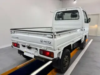 1998 Honda Acty Truck — White 4WD Kei Trucks, photo 4 of 22