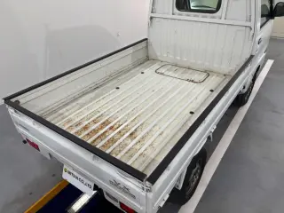 White 1998 Mitsubishi Minicab Truck 4WD kei truck for sale, stock KTD-0751 (photo 5)