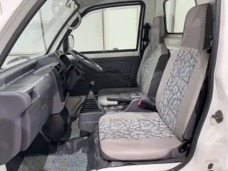 White 1998 Mitsubishi Minicab Truck 4WD kei truck for sale, stock KTD-0751 (photo 9)