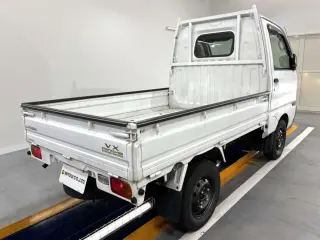 White 1998 Mitsubishi Minicab Truck, 5-Speed Manual, imported kei truck, stock KTD-0753 (photo 4)