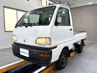 White 1998 Mitsubishi Minicab Truck, 87,600 miles, 3G83 660 cc, stock KTD-0753 (photo 2)