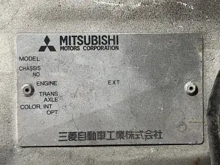White 1998 Mitsubishi Minicab Truck 4WD kei truck for sale, stock KTD-0753 (photo 25)