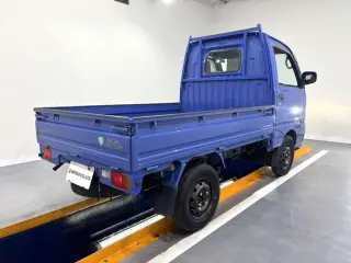 Blue 1998 Mitsubishi Minicab Truck, 5-Speed Manual, imported kei truck, stock KTD-0755 (photo 4)