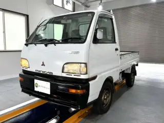 1998 Mitsubishi Minicab Truck — White 4WD Kei Trucks, photo 2 of 25