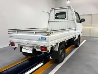 1998 Mitsubishi Minicab Truck — White 4WD Kei Trucks, photo 4 of 25