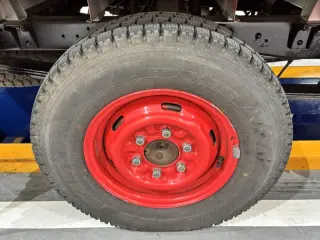 Red 1998 Nissan Atlas Truck, 5-Speed Manual, imported Japanese import, stock KTD-0759 (photo 20)