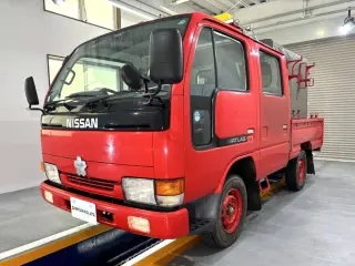 Red 1998 Nissan Atlas Truck, 7,500 miles, NA20 2000 cc, stock KTD-0759 (photo 2)