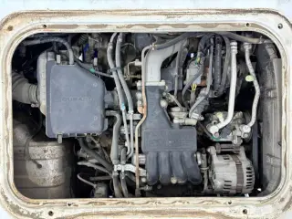 1998 Subaru Sambar Truck — White 4WD Kei Trucks, photo 8 of 27