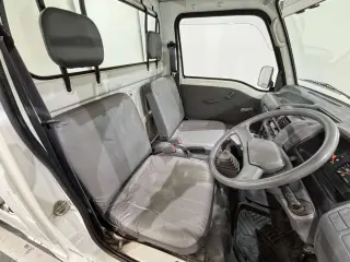 1998 Subaru Sambar Truck — White 4WD Kei Trucks, photo 10 of 25