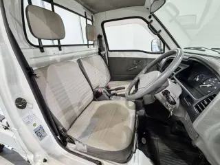 1998 Suzuki Carry Truck — White 4WD Kei Trucks, photo 9 of 27