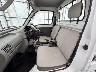 1998 Suzuki Carry Truck — White 4WD Kei Trucks, photo 10 of 27