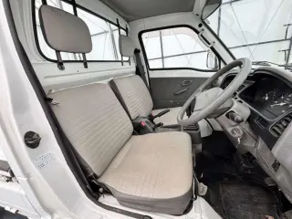 1998 Suzuki Carry Truck — White 4WD Kei Trucks, photo 9 of 27