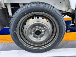 1998 Suzuki Carry Truck — White 4WD Kei Trucks, photo 16 of 26