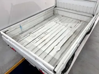 1998 Suzuki Carry Truck — White 4WD Kei Trucks, photo 5 of 26