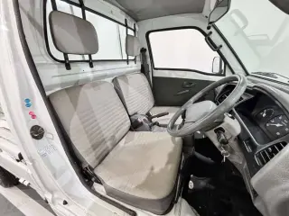 1998 Suzuki Carry Truck — White 4WD Kei Trucks, photo 9 of 26