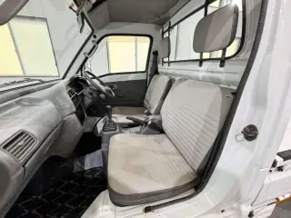 1998 Suzuki Carry Truck — White 4WD Kei Trucks, photo 10 of 26