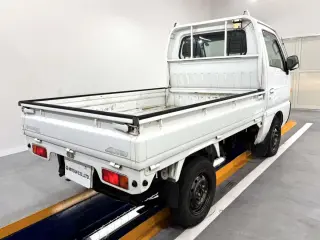 1998 Suzuki Carry Truck — White 4WD Kei Trucks, photo 4 of 26