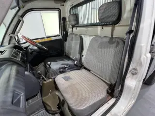 1999 Daihatsu Hijet Dump — White 4WD Kei Trucks, photo 13 of 29