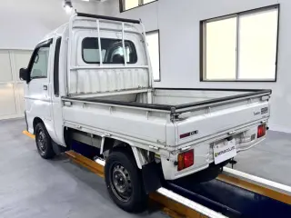 1999 Daihatsu Hijet Truck Jumbo — White 2WD Kei Trucks, photo 3 of 26