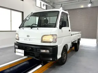 1999 Daihatsu Hijet Truck — White 2WD Kei Trucks, photo 2 of 23
