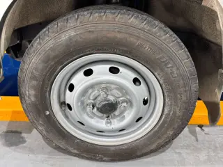 1999 Daihatsu Hijet Truck — White 2WD Kei Trucks, photo 17 of 26