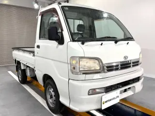1999 Daihatsu Hijet Truck — White 2WD Kei Trucks, photo 1 of 26