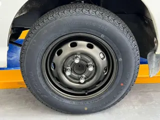 1999 Daihatsu Hijet Truck — White 2WD Kei Trucks, photo 17 of 23