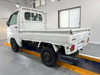 1999 Daihatsu Hijet Truck — White 2WD Kei Trucks, photo 3 of 23
