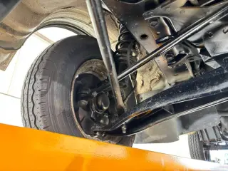 1999 Daihatsu Hijet Truck — Beige 2WD Kei Trucks, photo 17 of 24