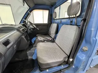 1999 Daihatsu Hijet Truck — Blue 4WD Kei Trucks, photo 10 of 26