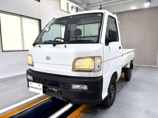 1999 Daihatsu Hijet Truck — White 4WD Kei Trucks, photo 2 of 23