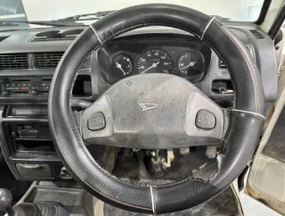 1999 Daihatsu Hijet Truck — White 4WD Kei Trucks, photo 8 of 25