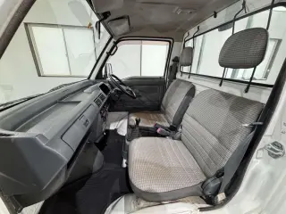 White 1999 Honda Acty Truck, 5-Speed Manual, imported kei truck, stock KTD-0796 (photo 12)