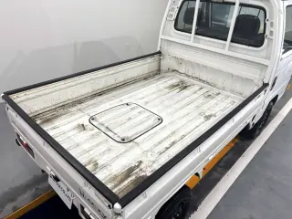 1999 Honda Acty Truck — White 4WD Kei Trucks, photo 5 of 21