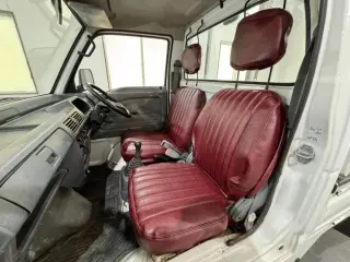 1999 Honda Acty Truck — White 4WD Kei Trucks, photo 10 of 24