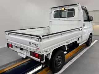 1999 Honda Acty Truck — White 4WD Kei Trucks, photo 4 of 27