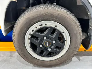 1999 Honda Acty Truck — White 4WD Kei Trucks, photo 18 of 26