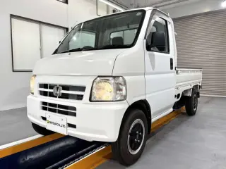 1999 Honda Acty Truck — White 4WD Kei Trucks, photo 2 of 26